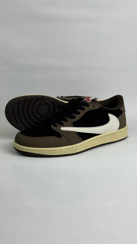 کتونی نایک :مدل تراویس موکا Nike x Travis Scott Air Jordan 1 Retro High OG "Mocha" محصول :ویتنام