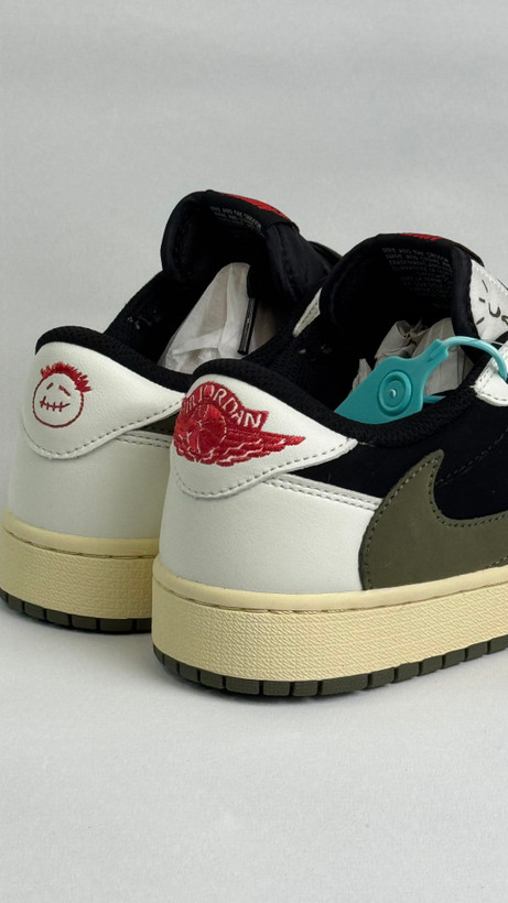 کتونی نایک:ترویس اسکات Nike Jordan 1 Low Travis Scott محصول ویتنام