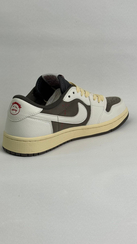 کتونی نایک:ترویس اسکات Nike Jordan 1 Low Travis Scott محصول ویتنام