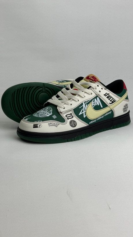 کتونی نایک : مدلنایک اسبی دانک لو استوسی -- Nike SB Dunk Low Stussy محصول :ویتنام