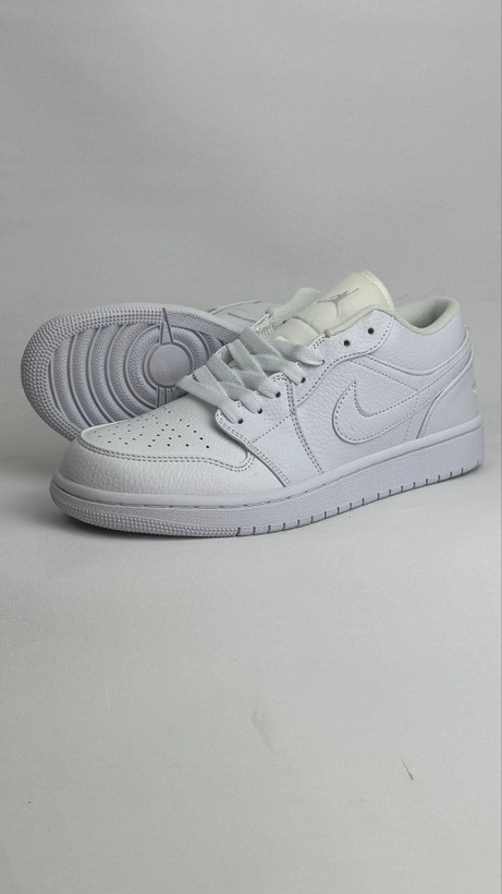 کتونی نایک:مدل نایک ایر جردن ۱ لو Nike Air Jordan 1 Low (or Air Jordan 1 Low) :محصول :ویتنتم