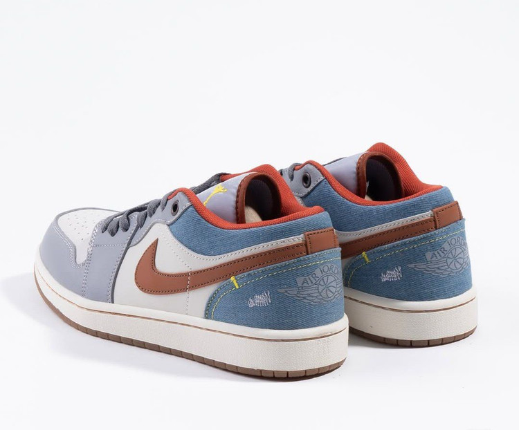 کتونی نایکی :مدل ایر جردن ۱ لو فانتوم دنیم : Air Jordan 1 Low Phantom Denim محصول :ویتنام