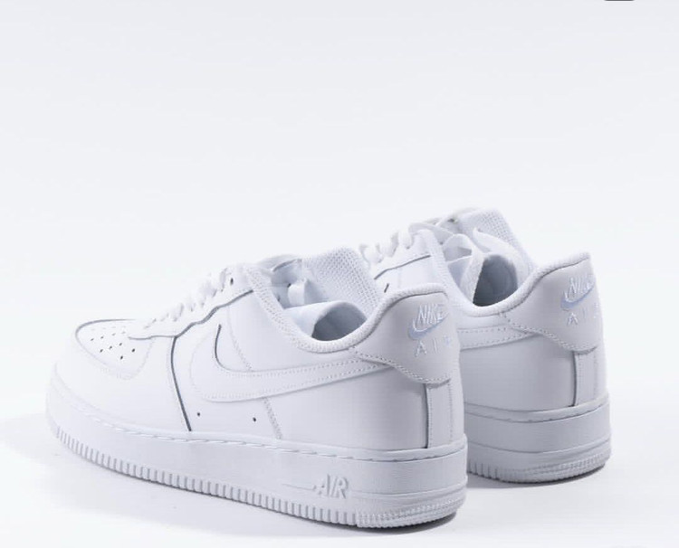کونی نایک :مدل نایکی ایر فورس وان :Nike Air Force 1 محصول : ویتنام