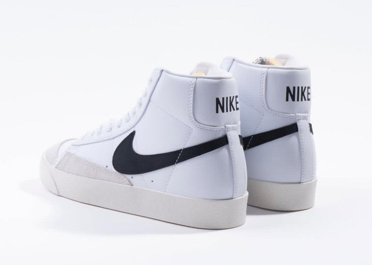 کتونی نایک :مدل نایک بلیزر مید 77 وینتیج : Nike Blazer Mid '77 Vintageمحصول :ویتنام