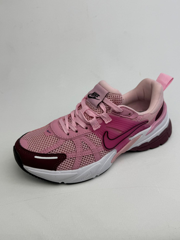 کتونی نایک: "نایک ویتوکی ران" "Nike V2K Run" محصول : ویتنام
