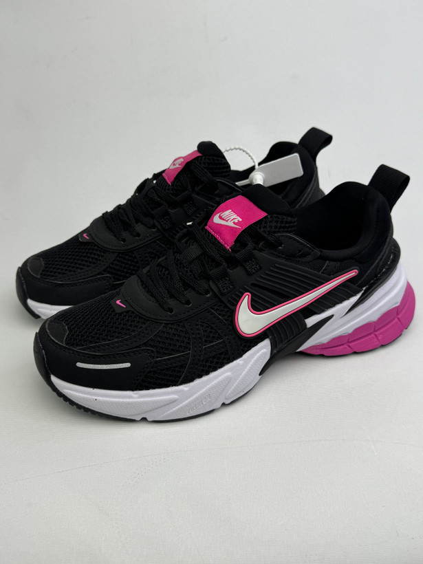 کتونی نایک : "نایک ویتوکی ران" "Nike V2K Run" محصول :ویتنام