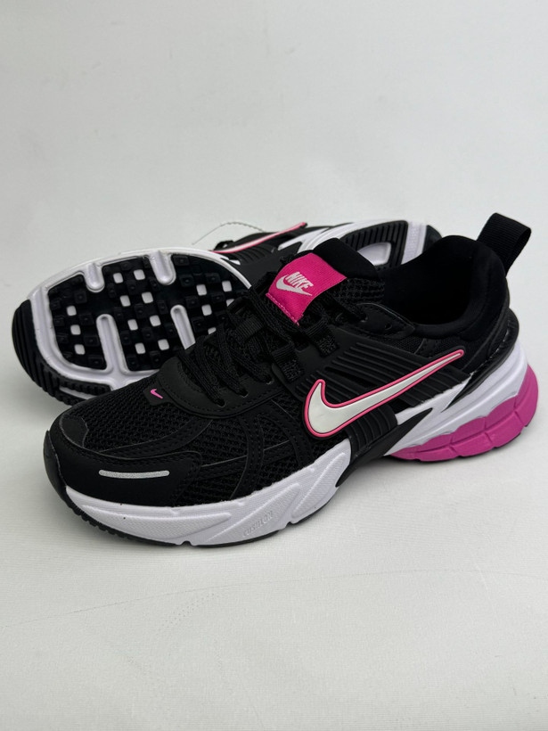 کتونی نایک : "نایک ویتوکی ران" "Nike V2K Run" محصول :ویتنام