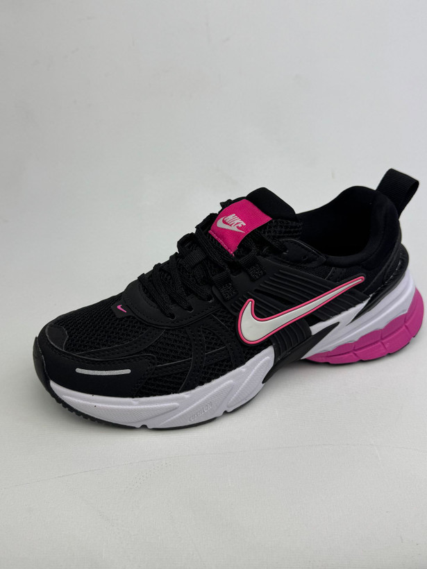 کتونی نایک : "نایک ویتوکی ران" "Nike V2K Run" محصول :ویتنام