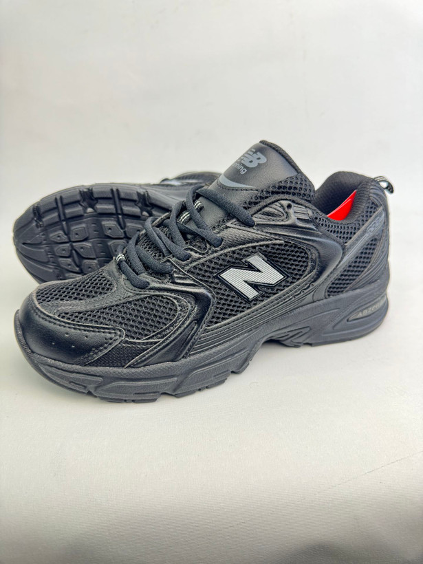 کتونی : نیوبالانس ۵۳۰ New Balance 530 sneakers محصول: ویتنام