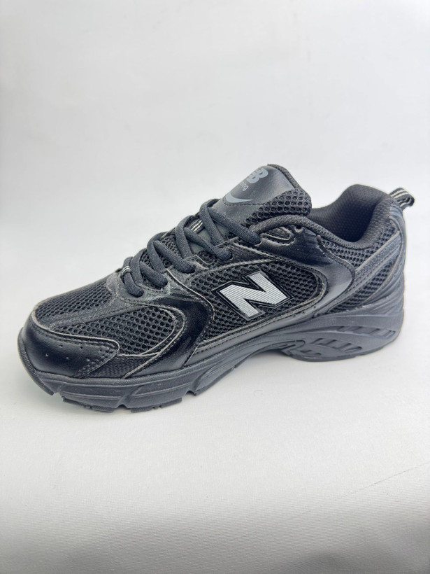 کتونی : نیوبالانس ۵۳۰ New Balance 530 sneakers محصول: ویتنام