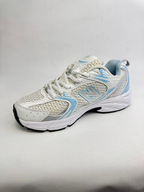 کتونی: نیوبالانس ۵۳۰ New Balance 530 sneakers محصول : ویتنام