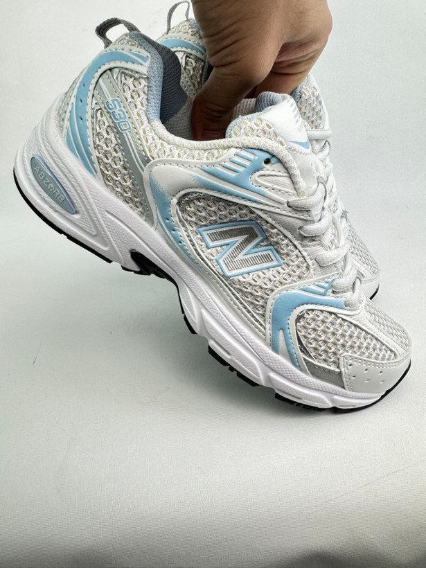 کتونی: نیوبالانس ۵۳۰ New Balance 530 sneakers محصول : ویتنام