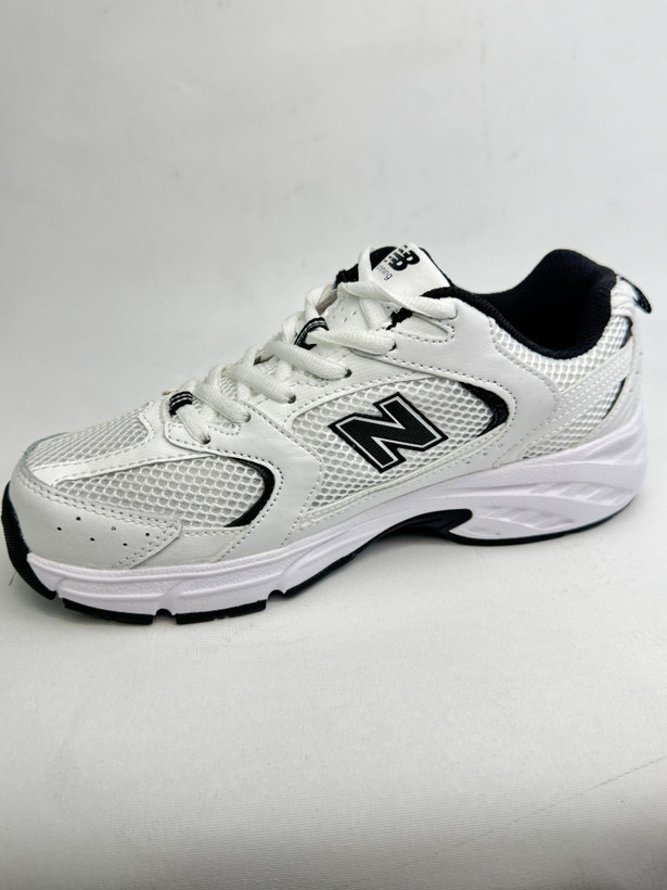 کتونی : نیوبالانس ۵۳۰ New Balance 530 sneakers محصول:ویتنام