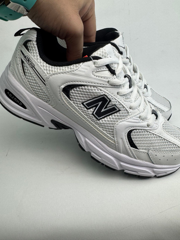 کتونی : نیوبالانس ۵۳۰ New Balance 530 sneakers محصول:ویتنام