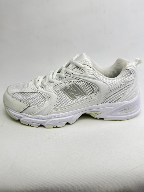 کتونی : نیوبالانس ۵۳۰ New Balance 530 sneakers محصول : ویتنام