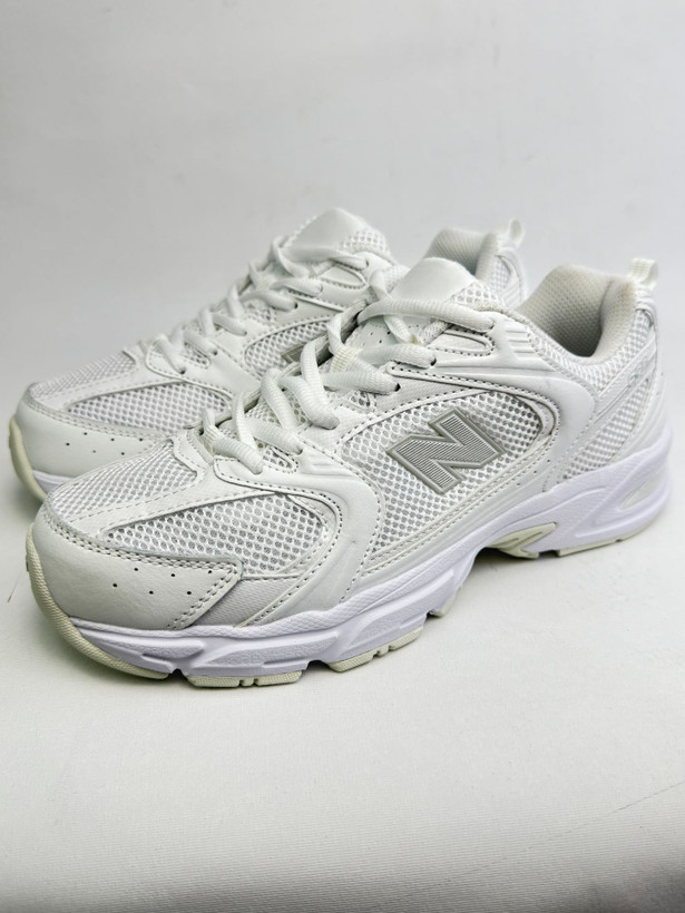 کتونی : نیوبالانس ۵۳۰ New Balance 530 sneakers محصول : ویتنام