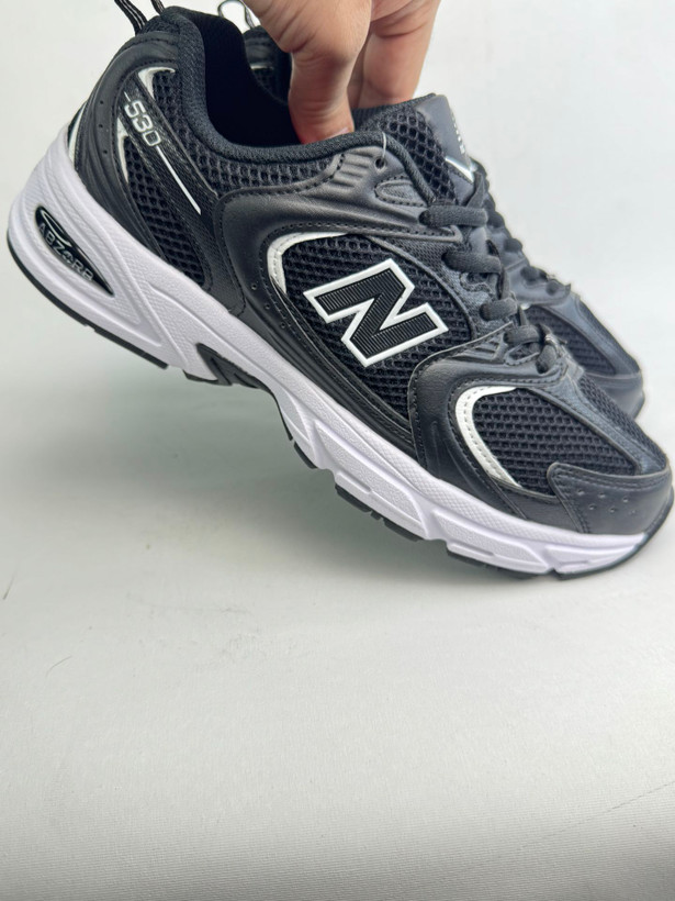 کتونی: نیوبالانس ۵۳۰ New Balance 530 محصول : ویتنام