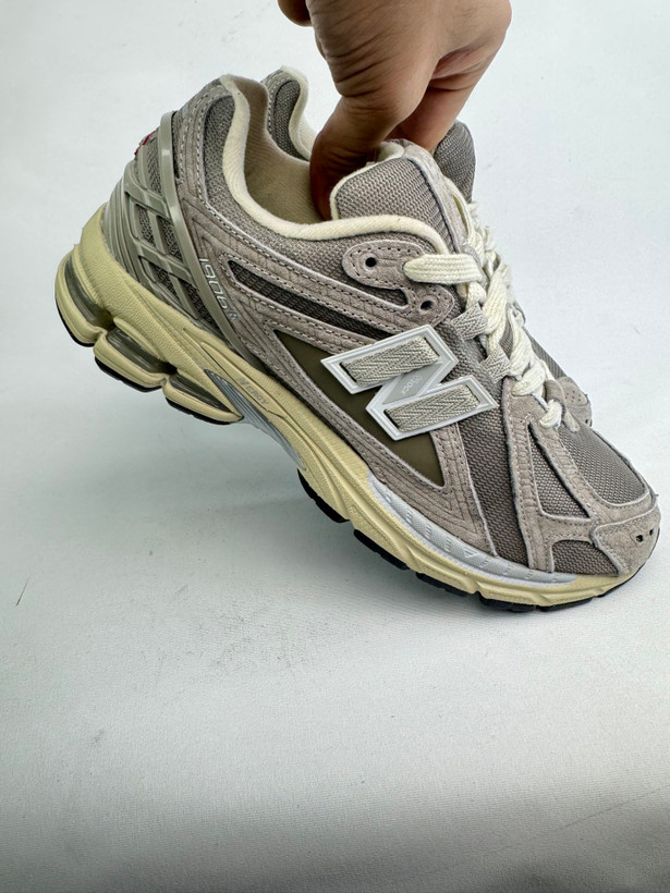 کتونی: نیو بالانس ۱۹۰۶آر (New Balance 1906R) محصول : ویتنام