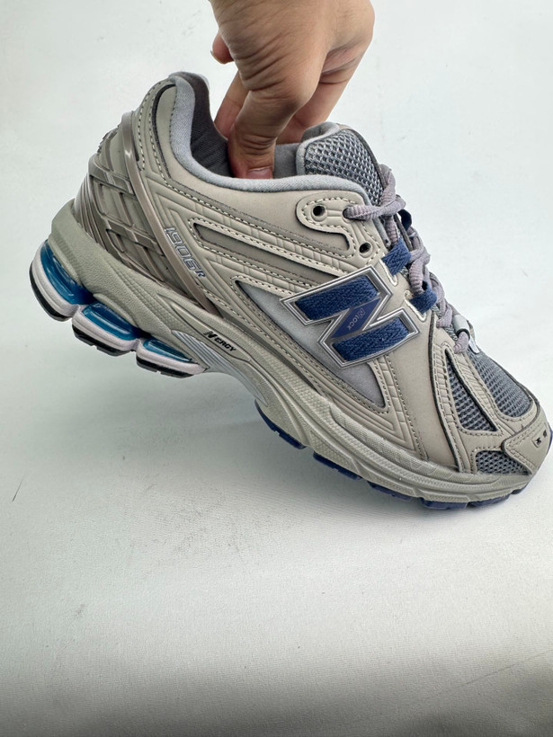 کتونی : نیو بالانس ۱۹۰۶آر (New Balance 1906R) محصول : ویتنام