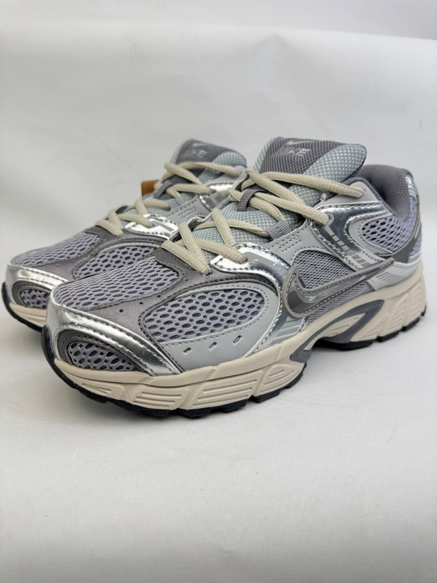 کتونی : کفش ورزشی نایک مردانه V5 RNR Nike Men's V5 RNR محصول: ویتنام