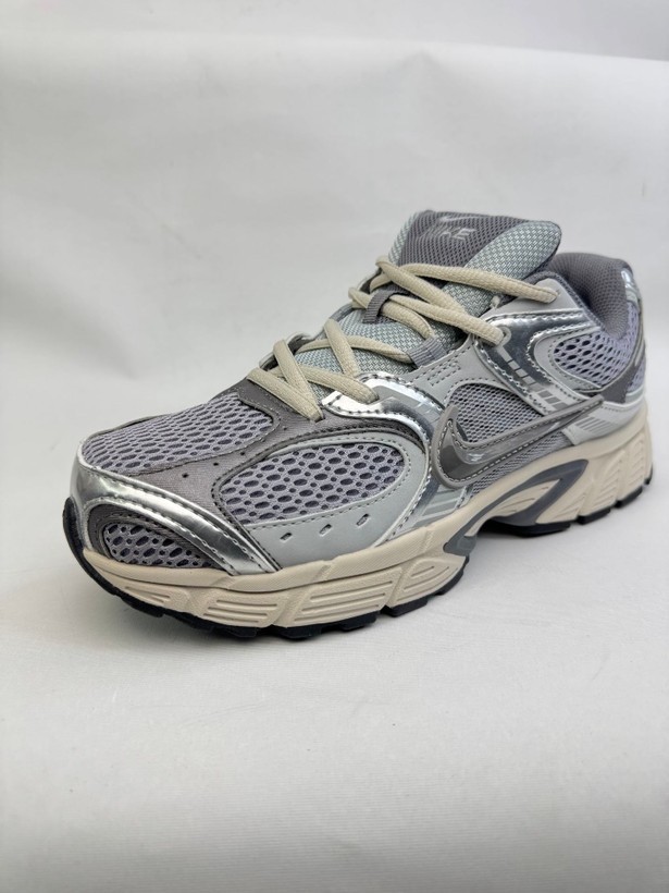 کتونی : کفش ورزشی نایک مردانه V5 RNR Nike Men's V5 RNR محصول: ویتنام