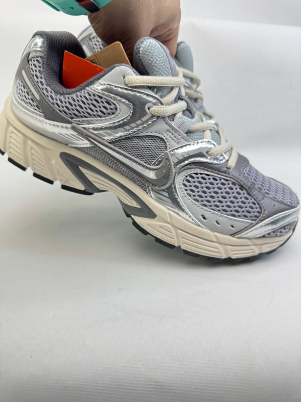 کتونی : کفش ورزشی نایک مردانه V5 RNR Nike Men's V5 RNR محصول: ویتنام