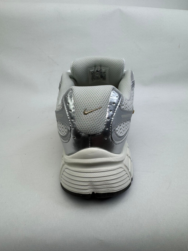 کتونی : کفش ورزشی نایک مردانه V5 RNR Nike Men's V5 RNR محصول : ویتنام