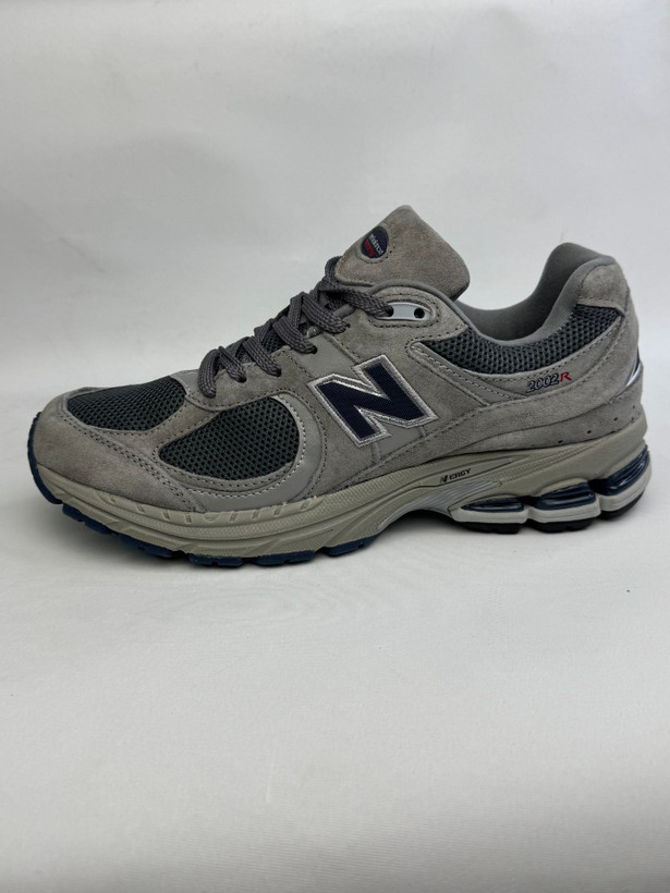 کتونی:بالانس 2002R New Balance 2002R محصول:ویتنام