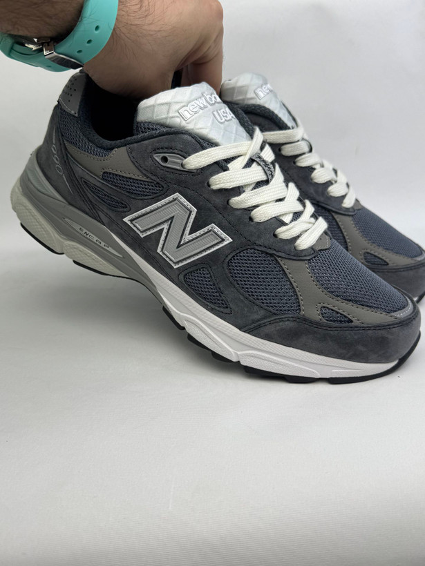 کتونی: نیو بالانس 990v3 New Balance 990v3 محصول : ویتنام