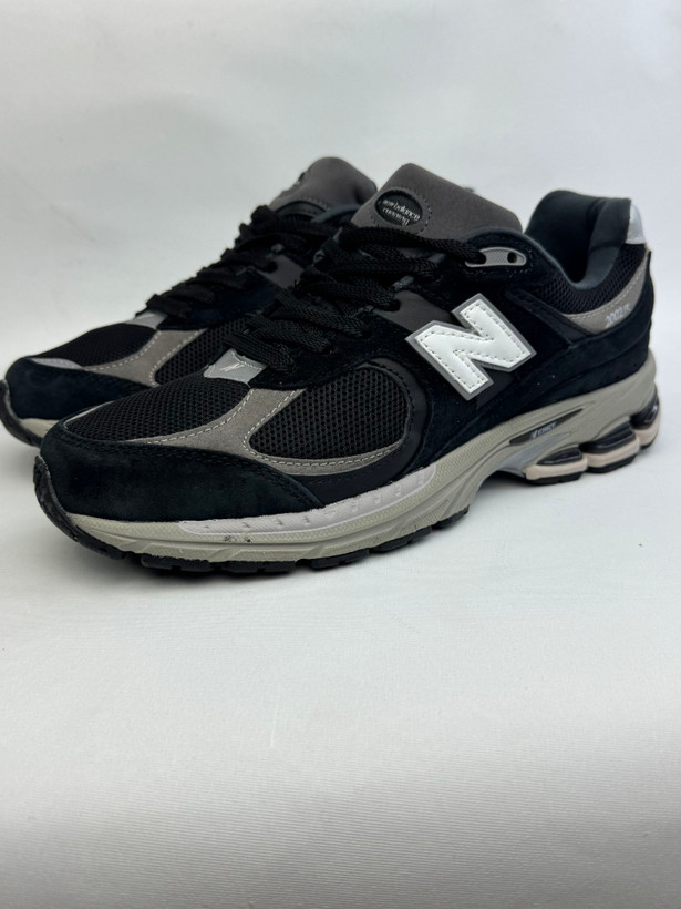 کتونی: نیو بالانس 2002R New Balance 2002R محصول : ویتنام