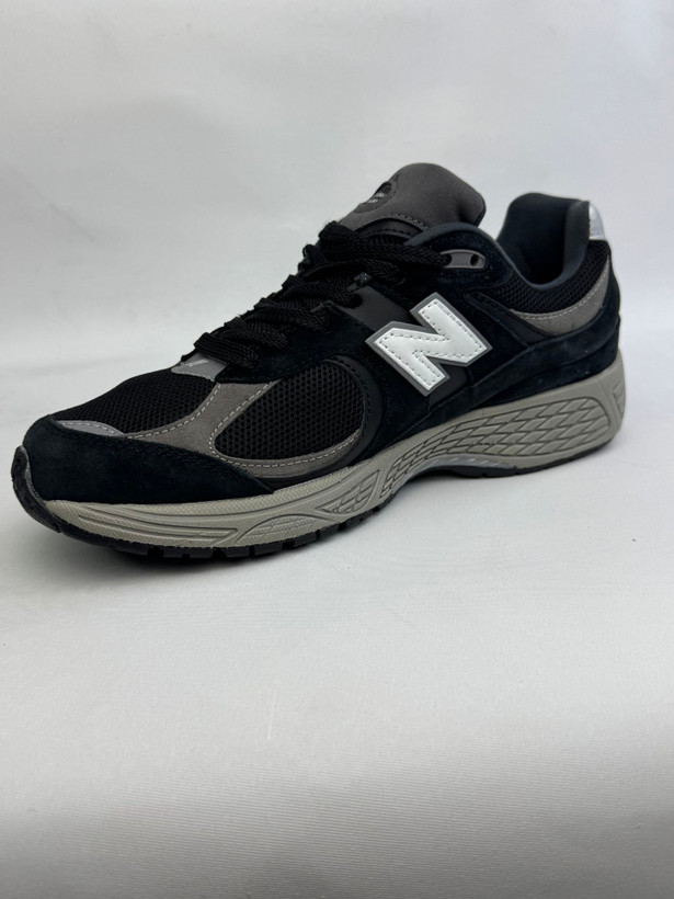 کتونی: نیو بالانس 2002R New Balance 2002R محصول : ویتنام