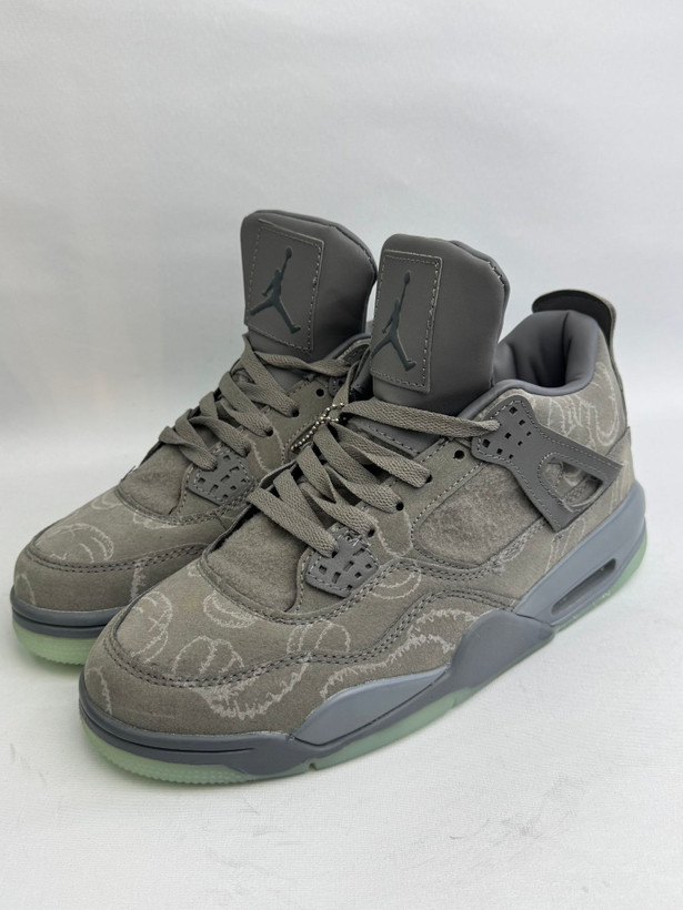 کتونی: نایک ایر جردن ۴ کاوز کول گری Nike Air Jordan 4 Retro Kaws Cool Grey محصول : ویتنام