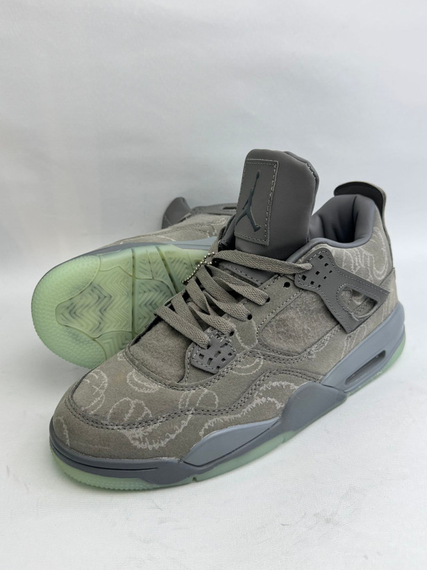 کتونی: نایک ایر جردن ۴ کاوز کول گری Nike Air Jordan 4 Retro Kaws Cool Grey محصول : ویتنام