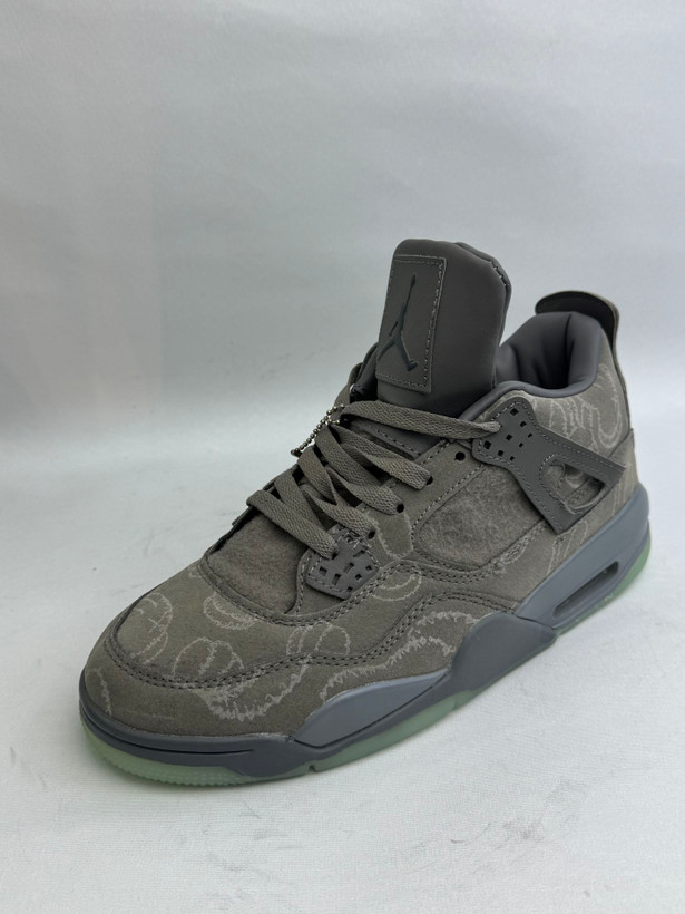 کتونی: نایک ایر جردن ۴ کاوز کول گری Nike Air Jordan 4 Retro Kaws Cool Grey محصول : ویتنام