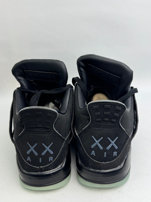 کتونی : نایک ایر جردن ۴ کاوز مشکی Nike Air Jordan 4 Retro KAWS Black محصول: ویتنام