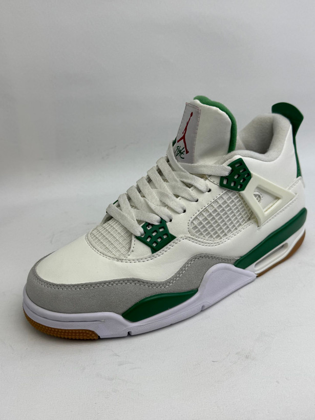 کتونی: ایر جردن 4 رترو اسبی پاین گرین Air Jordan 4 Retro SB Pine Green محصول : ویتنام