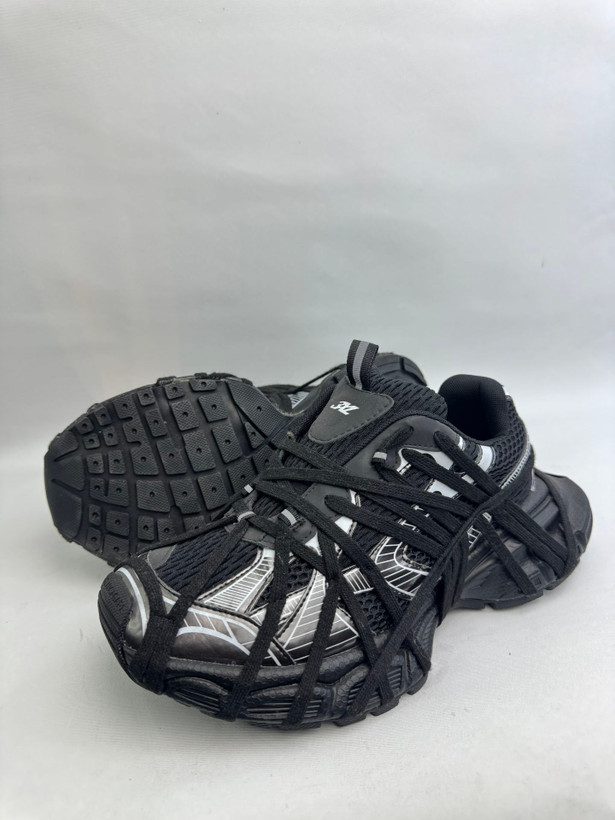 کتونی: بالنسیاگا 3XL بنددار Balenciaga 3XL Extreme Lace Sneakers محصول : ویتنام