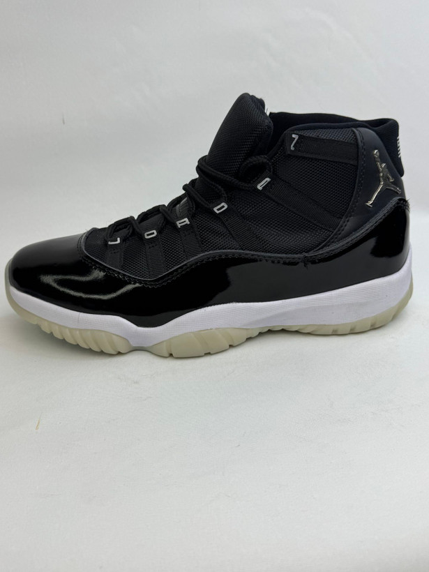 کتونی : نایک ایر جردن 11 رترو کول گری Nike Air Jordan 11 Retro Cool Grey محصول : ویتنام