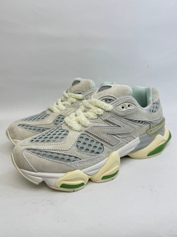 کتونی:نیو بالانس 9060 بریکس اند وود New Balance 9060 Bricks And Wood محصول: ویتنام