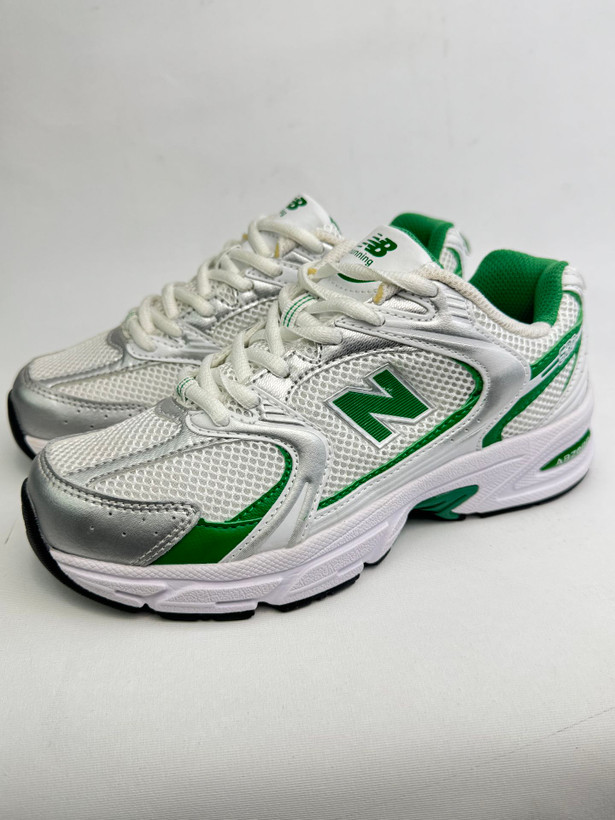 کتونی :نیوبالانس ۵۳۰ New Balance 530 محصول : ویتنام