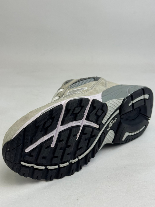 کتونی: نیو بالانس ۹۹۳ New Balance 993 محصول : ویتنام