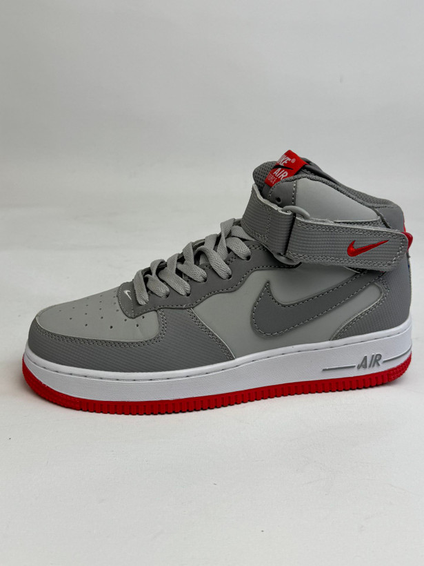 کتونی : نایکی ایر فورس ۱ مید Nike Air Force 1 Mid محصول : ویتنام