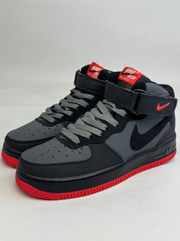 کتونی: نایکی ایر فورس ۱ مید Nike Air Force 1 Mid محصول: ویتنام