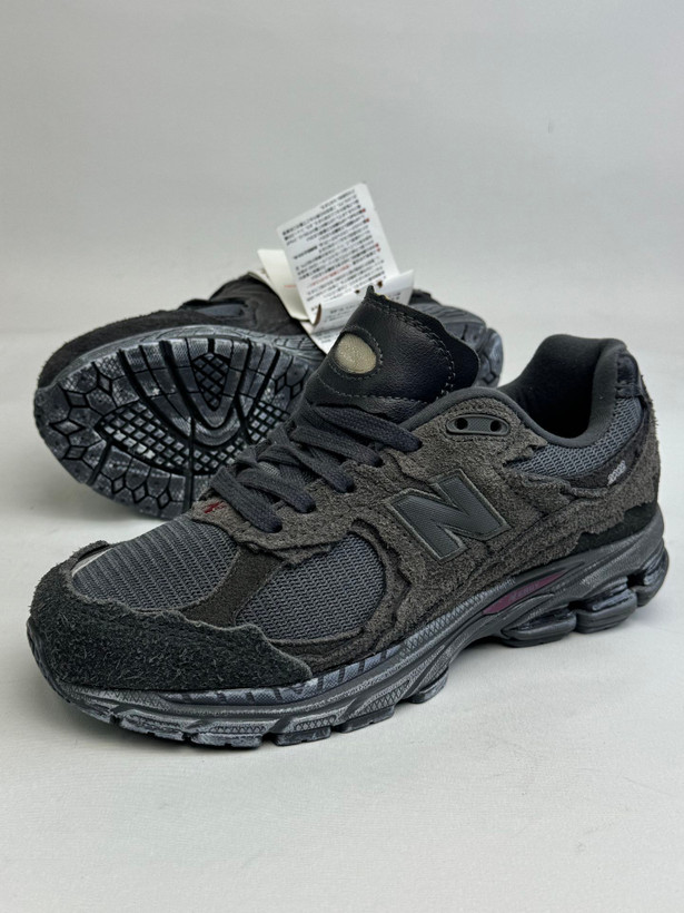 کتونی : نیو بالانس ۲۰۰۲آر پروتکشن پک فانتوم New Balance 2002R Protection Pack Phantom محصول : ویتنام