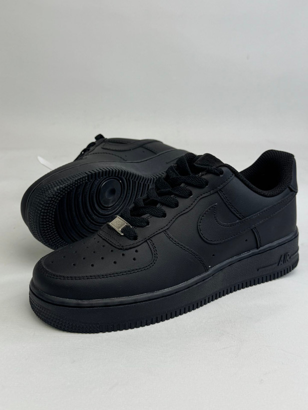 کتونی: نایک ایر فورس ۱ Nike Air Force 1 محصول : ویتنام