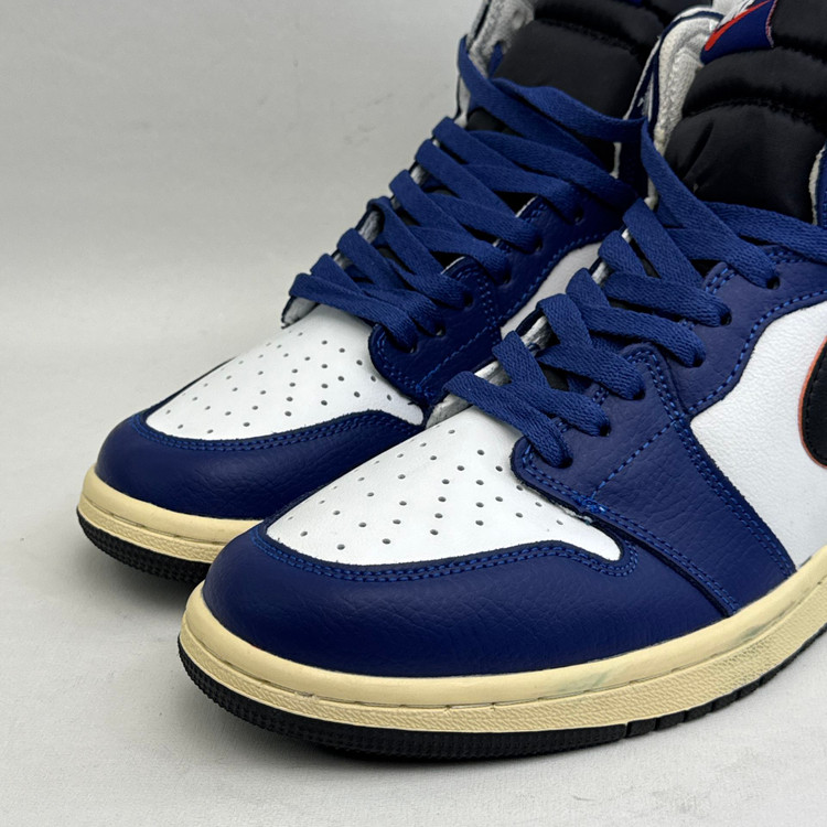 کتونی : ایر جردن وان ساق دار Nike Air Jordan 1 High محصول : ویتنام