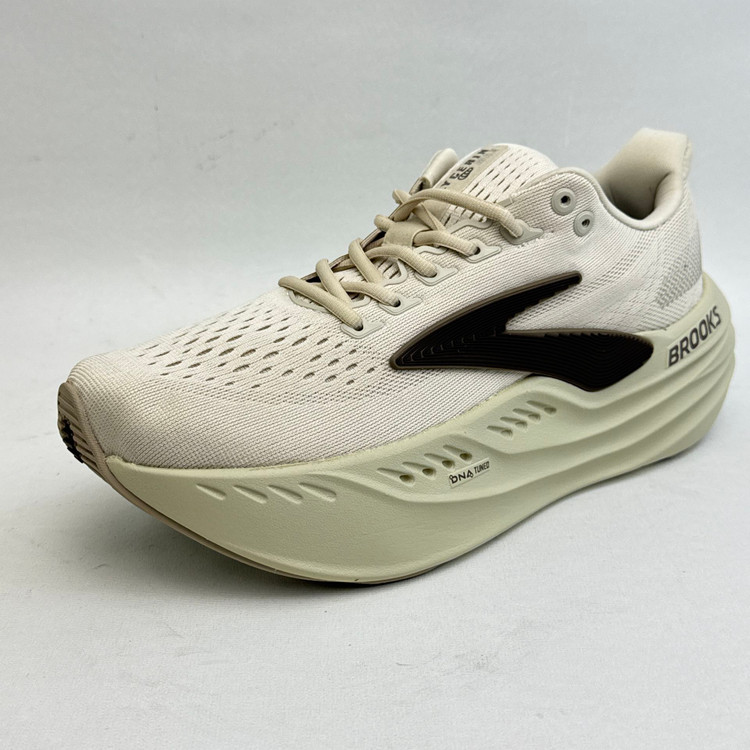 کتونی : بروکس گلیسرین مکس Brooks Glycerin Max mens Sneaker محصول : ویتنام