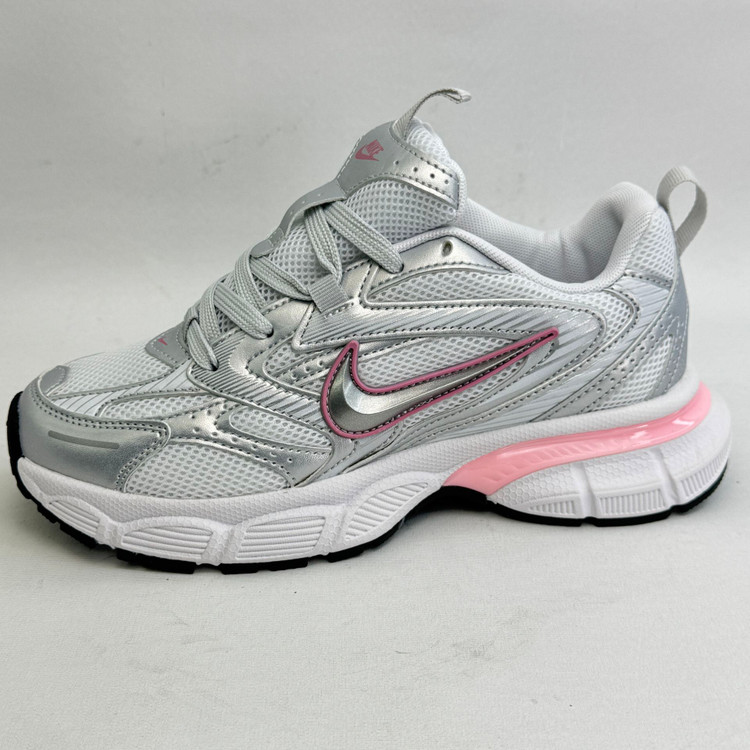 کتونی : نایکی پی–۶۰۰۰ Nike P-6000 محصول: ویتنام