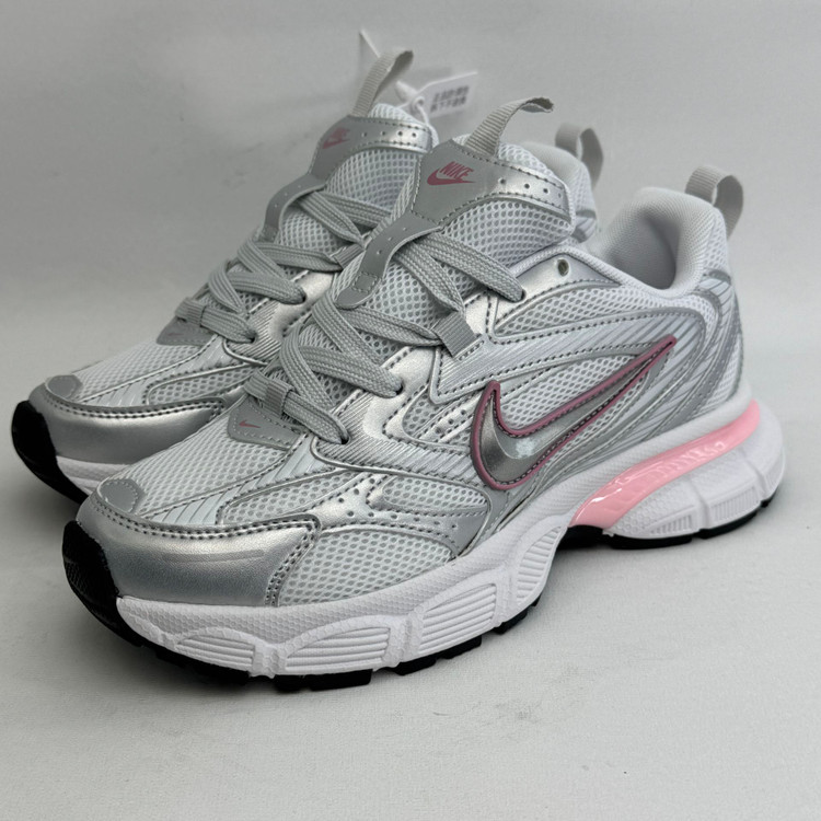 کتونی : نایکی پی–۶۰۰۰ Nike P-6000 محصول: ویتنام