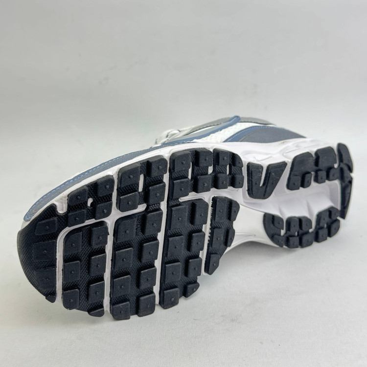 کتونی : نایکی وومرو ۵ Nike Vomero 5 محصول: ویتنام